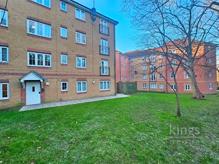 2 Bedroom Apartment For Sale In Bromley Close. Harlow, CM20