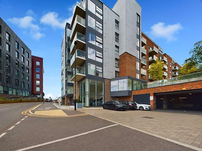 2 Bedroom Apartment For Sale In East Station Road, Fletton Quays, Peterborough, PE2
