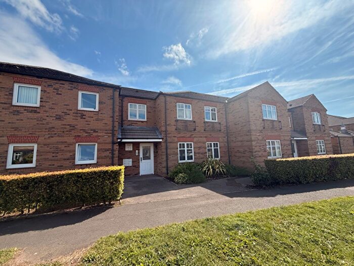 2 Bedroom Flat To Rent In Oak Tree Court, Haxby, York, YO32