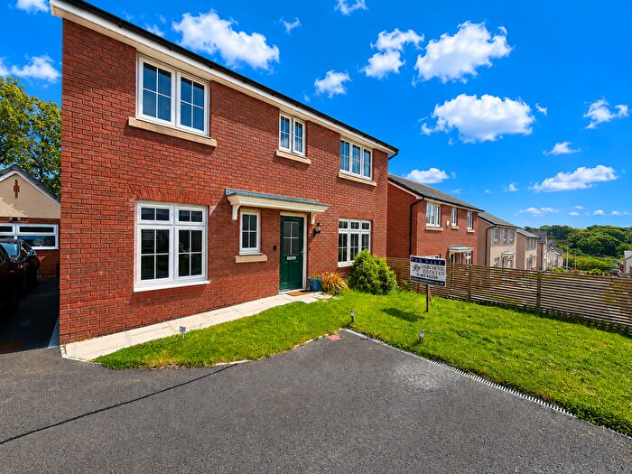3 Bedroom Detached House For Sale In Comin Y Coed, Tonyrefail, CF39