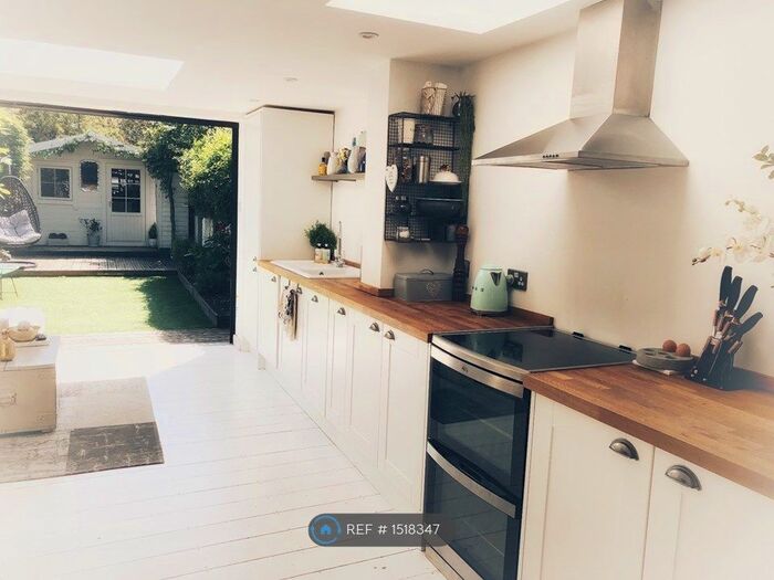 4 Bedroom Terraced House To Rent In York Road, Teddington, TW11