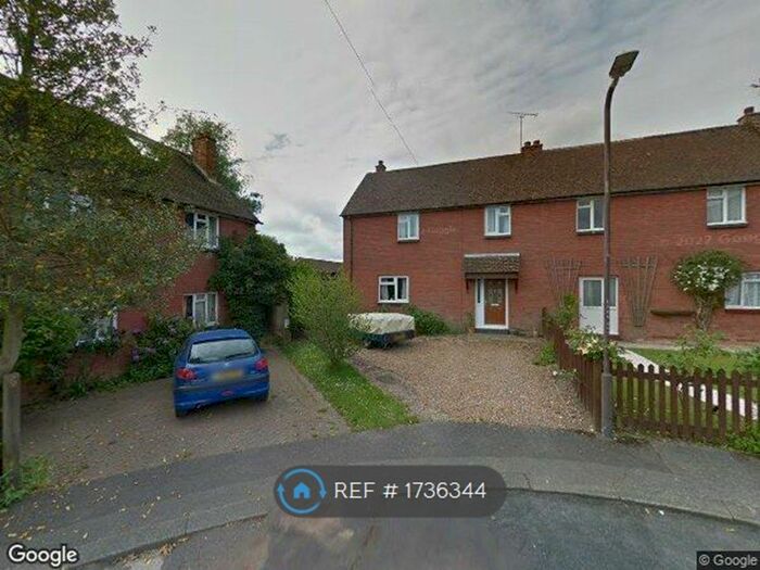 4 Bedroom Semi-Detached House To Rent In Frythe Crescent, Cranbrook, TN17