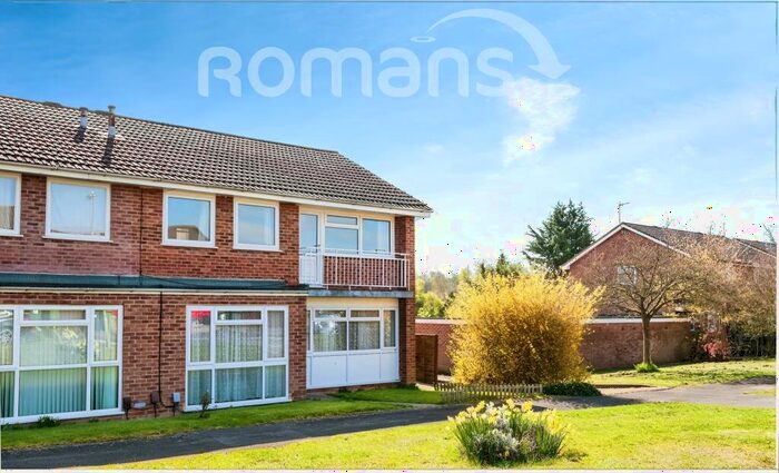 2 Bedroom Maisonette To Rent In Borodin Close, RG22