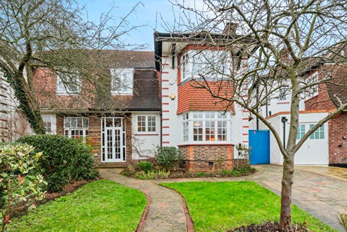 5 Bedroom Semi Detached House For Sale In Gilkes Crescent, Dulwich, SE21