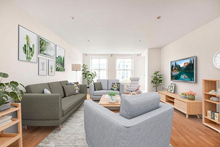 3 Bedroom Flat For Sale In Greensward House Imperial Crescent, Imperial Wharf, SW6