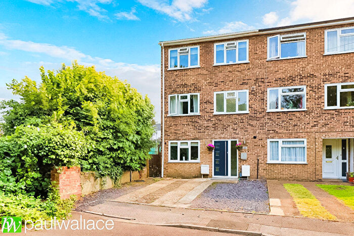 4 Bedroom End Of Terrace House For Sale In Burn Side, Hoddesdon | Immaculately Presented Four Bedroom Family Home, EN11