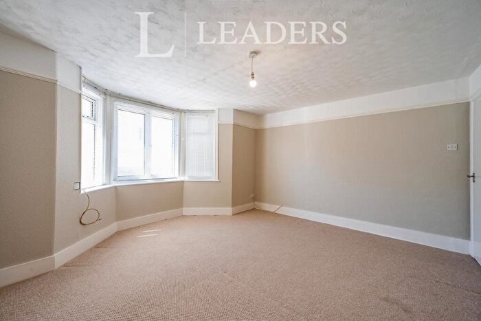 2 Bedroom Flat To Rent In Clarendon Road, Southsea, PO5