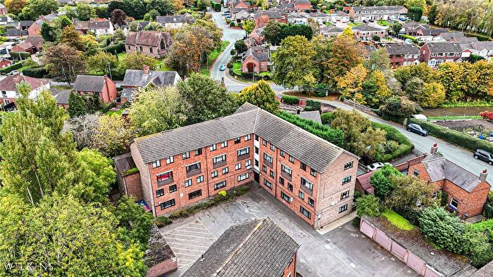 1 Bedroom Flat For Sale In Moor Lane, Tamworth, Staffordshire, B77