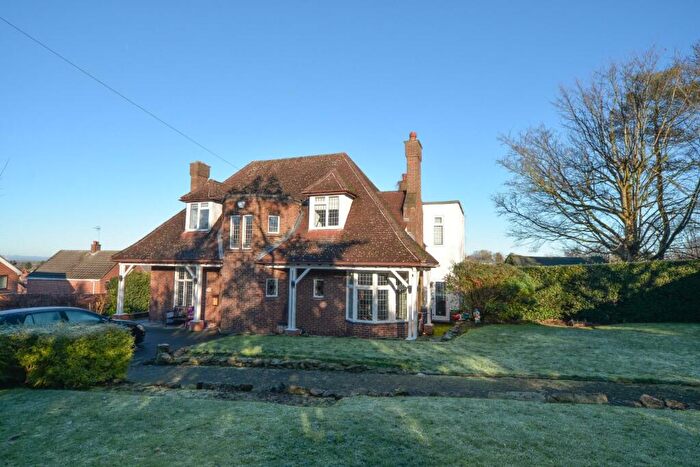 5 Bedroom Detached House For Sale In High Bank Road, Burton-On-Trent, DE15