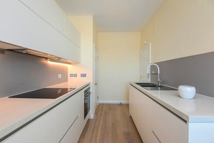 1 Bedroom Flat To Rent In Alfred Street, Bath, BA1