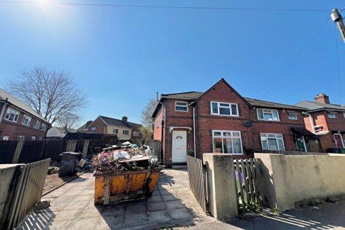 3 Bedroom Semi-Detached House To Rent In Portsea Street, Walsall, WS3