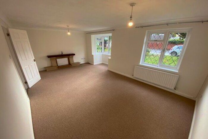 4 Bedroom Detached House To Rent In Anglesey Mead, Chippenham, SN15