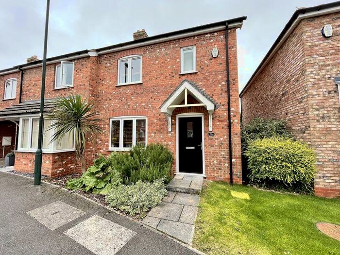 3 Bedroom Semi-Detached House To Rent In Cottesmore Road, Cleethorpes, DN35