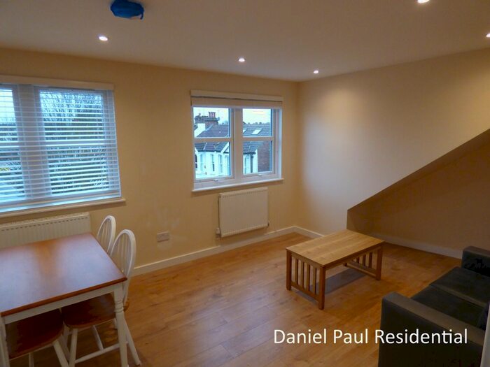 1 Bedroom Flat To Rent In Junction Road, London, W5
