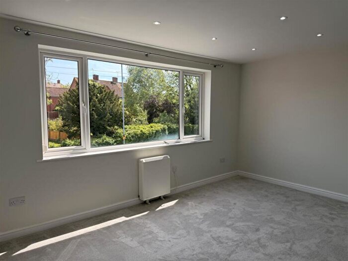 2 Bedroom Flat To Rent In Stretton Court, Stretton Road, Great Glen (Opposite Great Glen Post Office), LE8
