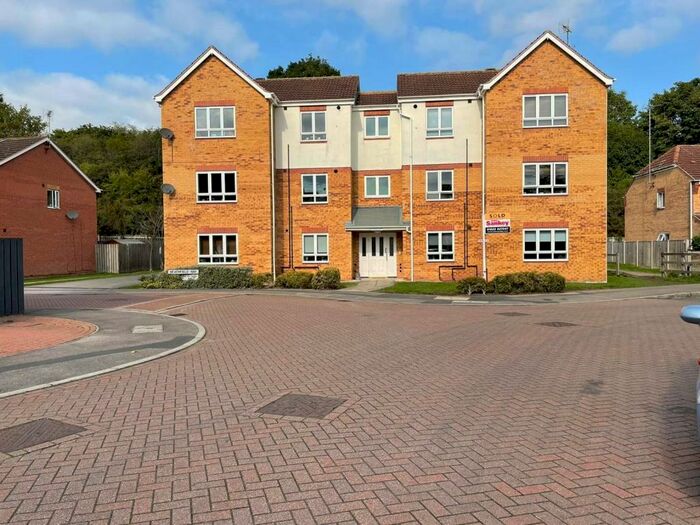 2 Bedroom Apartment To Rent In Heathfield Way, Mansfield, Nottinghamshire, NG18