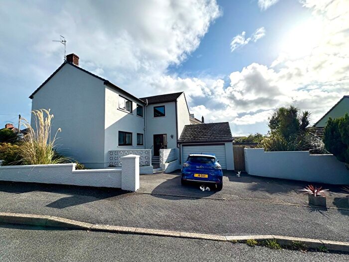 4 Bedroom Detached House For Sale In Lamack Vale, Tenby, Pembrokeshire, SA70
