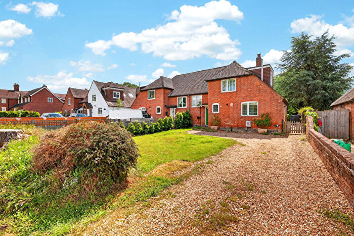 3 Bedroom Semi-Detached House For Sale In The Village, Finchampstead, Wokingham, RG40