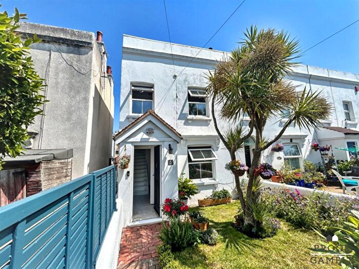 3 Bedroom End Of Terrace House For Sale In Warrior Square, Eastbourne, BN22
