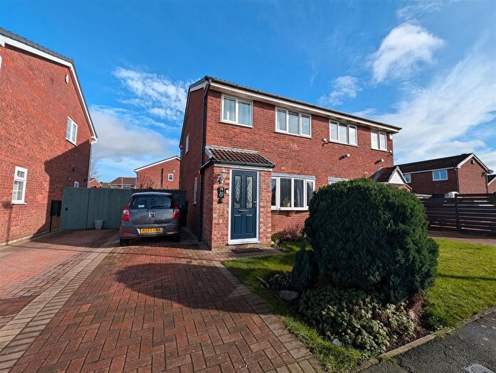 3 Bedroom Semi-Detached House For Sale In Washbrook Drive, Darlington, DL3