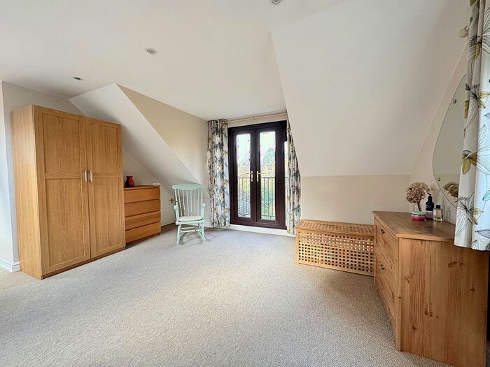 5 Bedroom Detached House For Sale In Lower Ladyes Hills, Kenilworth, CV8