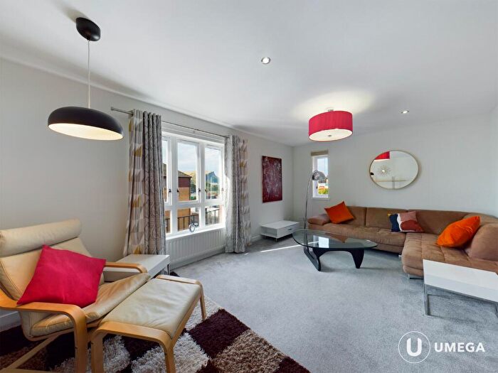 3 Bedroom Apartment To Rent In Moray Park Terrace, Meadowbank, Edinburgh, EH7