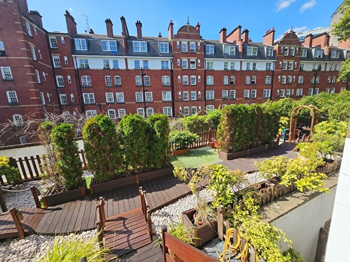 Studio To Rent In Cartwright Gardens, Bloomsbury, WC1H
