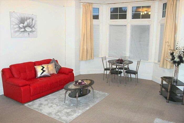 1 Bedroom Flat To Rent In City Road, Edgbaston, Birmingham, B17