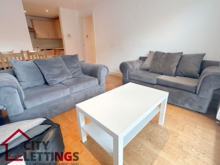 2 Bedroom Apartment To Rent In Ropewalk Court, Upper Parliment Street, NG1