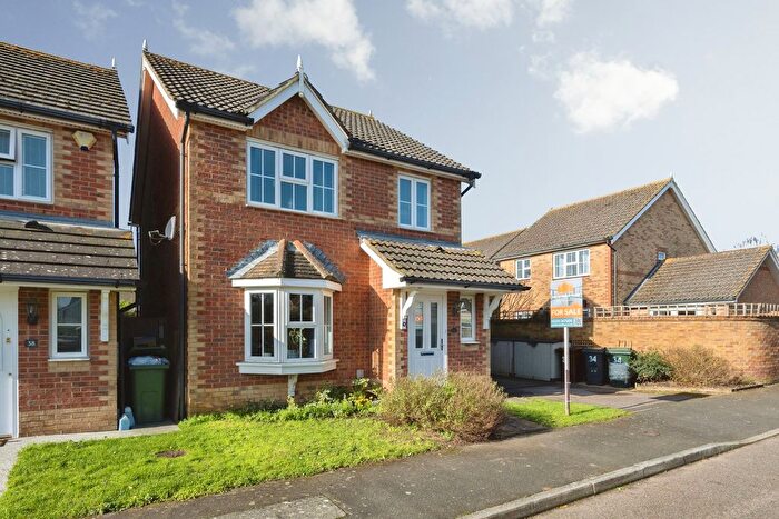 3 Bedroom Detached House For Sale In Vincent Place, Ashford, TN24