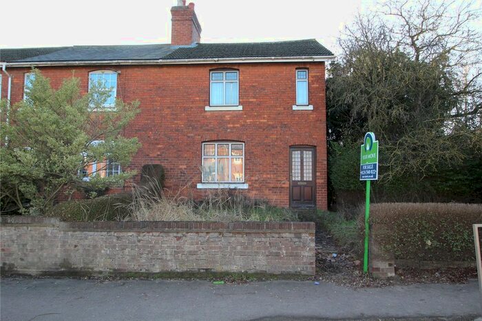 3 Bedroom End Of Terrace House For Sale In Railway Cottages, Ampthill Road, Kempston Hardwick, Bedford, MK45