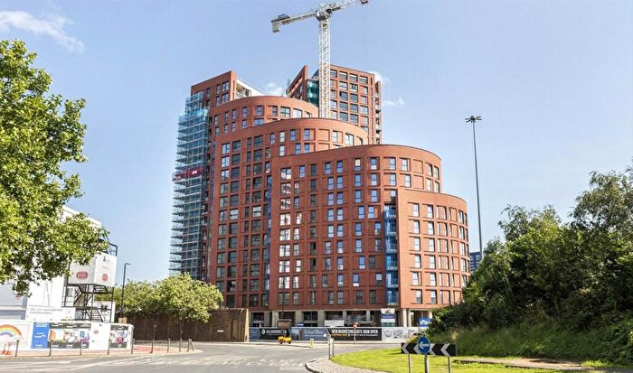 1 Bedroom Flat For Sale In Silvocea Way, London, E14