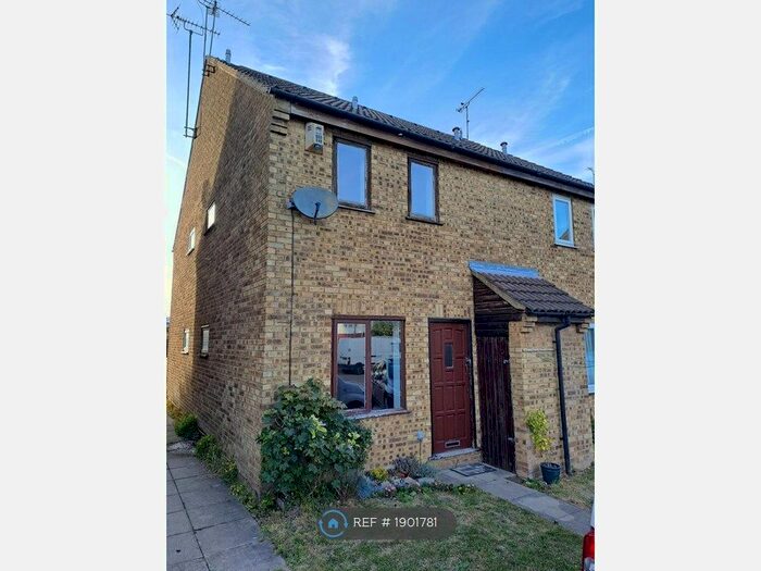 1 Bedroom End Of Terrace House To Rent In Chiltern Gardens, Luton, LU4
