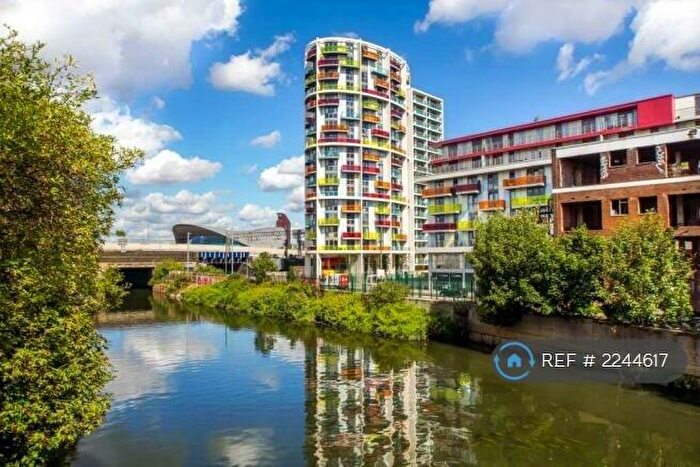2 Bedroom Flat To Rent In Icona Point, London, E15