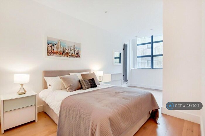 2 Bedroom Flat To Rent In Carlow House, London, NW1