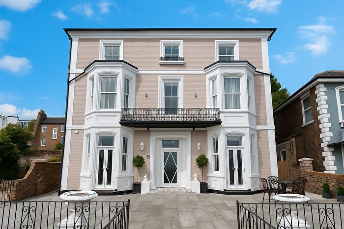 2 Bedroom Flat To Rent In Eaton Road, Margate, CT9