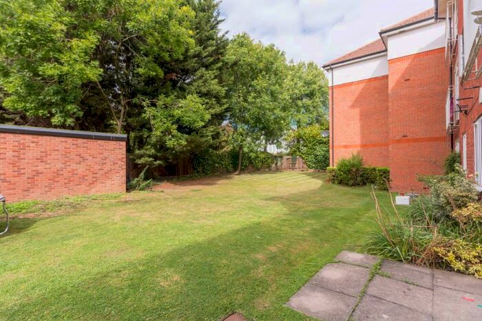1 Bedroom Flat To Rent In Rufford Close, Harrow, HA3