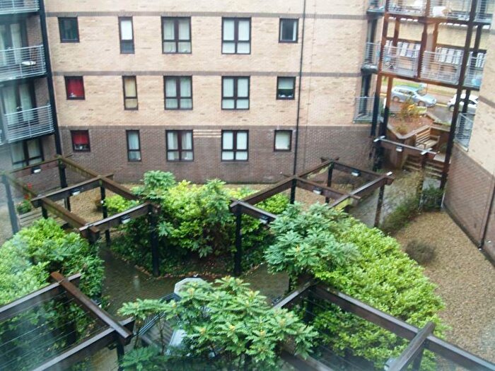 1 Bedroom Flat To Rent In James Watt Street, /, G2