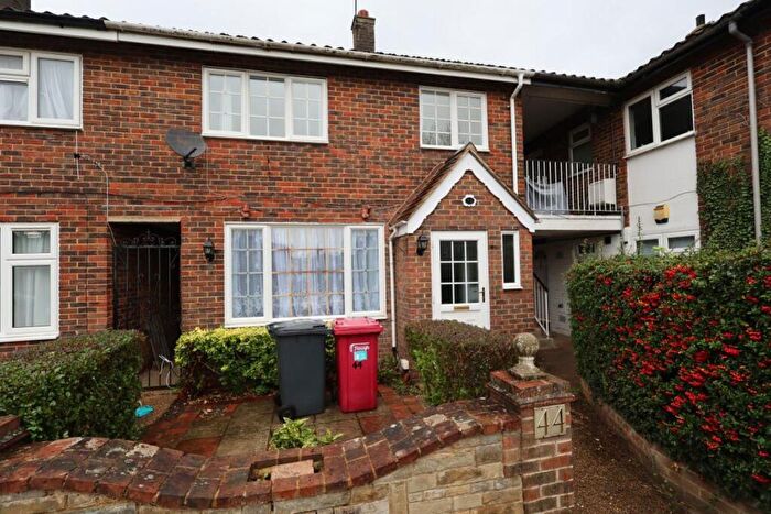 3 Bedroom House To Rent In Whittakar Road, SL2