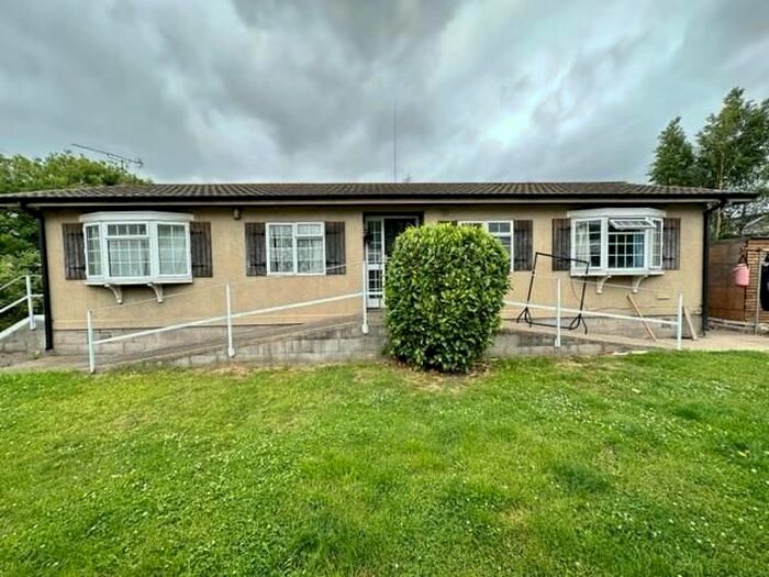 2 Bedroom Park Home To Rent In Old Mill Lane, Uxbridge, UB8