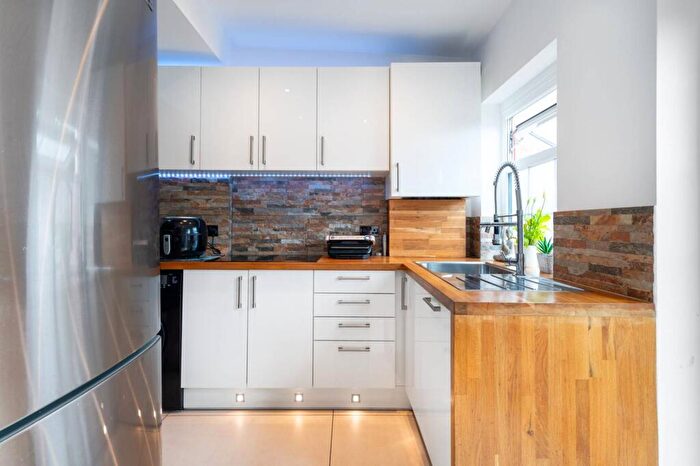 3 Bedroom Terraced House For Sale In Lancelot Avenue, Wembley, HA0