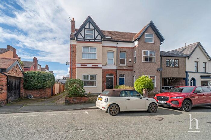 2 Bedroom Flat For Sale In Westbourne Road, West Kirby, CH48