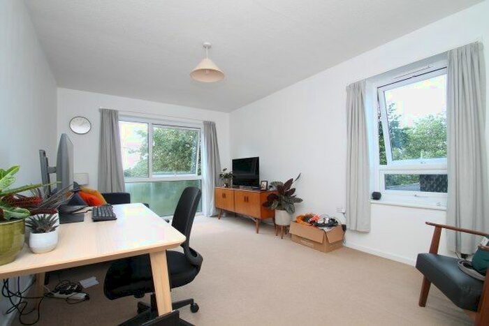 1 Bedroom Flat To Rent In Foxgrove Road The Heights, Beckenham, BR3