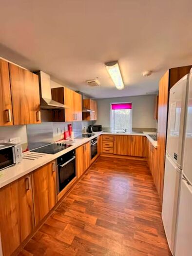 1 Bedroom Flat To Rent In Students - Curzon Point, The Common, Hertfordshire, AL10