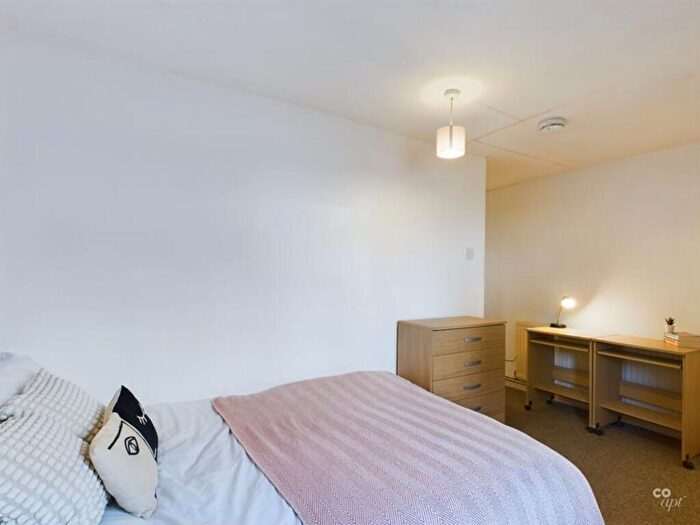 1 Bedroom Terraced House To Rent In Upper Lewes Road, BN2