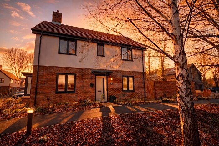 3 Bedroom Detached House For Sale In Snowdrop Close, Longwick, Princes Risborough, Buckinghamshire, HP27