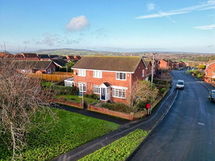 4 Bedroom Detached House For Sale In Eskdale Road, Whitby, YO22