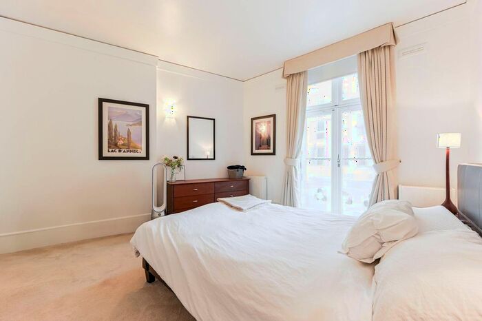 1 Bedroom Flat To Rent In Victoria Street, Pimlico, London, SW1H