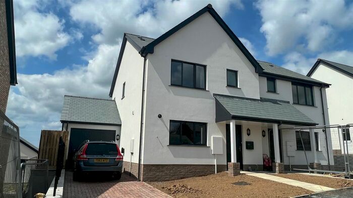 3 Bedroom Semi-Detached House To Rent In North Lane, Bickington, Barnstaple, EX31