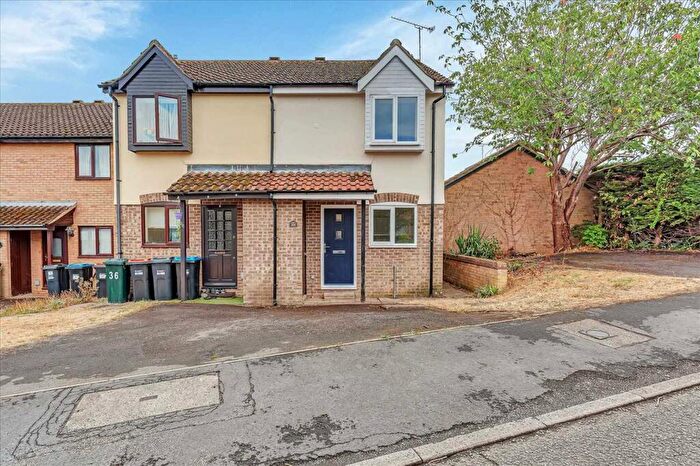 2 Bedroom Semi-Detached House For Sale In Foxhill, Olney, MK46